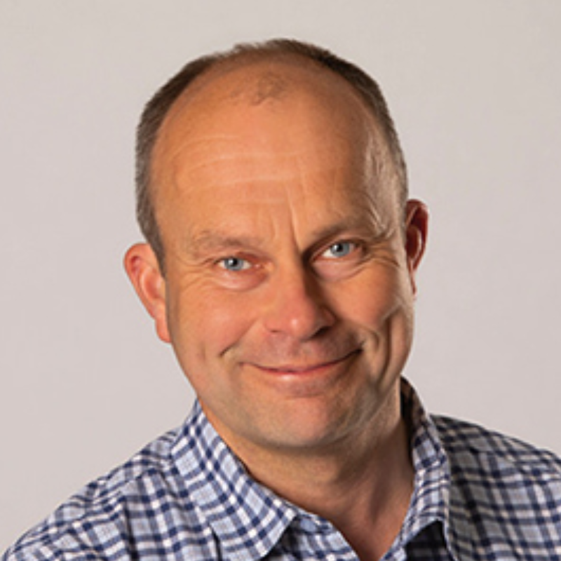  Jens B�semeyer